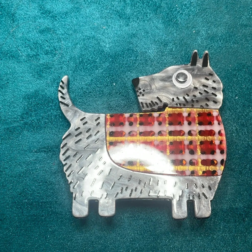 Dog with sweater acrylic brooch